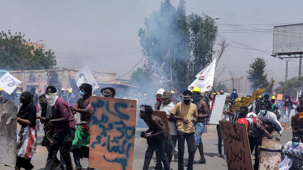 السودان – الفضاء نيوز :   *أمريكا تناشد الدول بمافيها الإمارات وقف دعم طرفي الحرب في السودان*