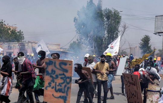 السودان – الفضاء نيوز :   *أمريكا تناشد الدول بمافيها الإمارات وقف دعم طرفي الحرب في السودان*