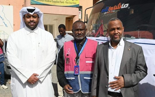 السودان – الفضاء نيوز :   *توزيع (60)طنًا من أدوية الكلى ومحاليل المعامل مقدمة من دولة قطر