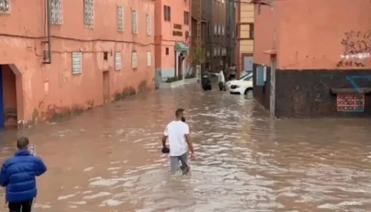 سيول تتسبب في قتلي ومفقودين بدولتي المغرب والجزائر