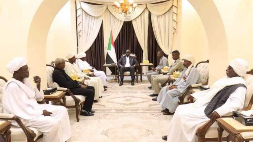 السودان – “الفضاء نيوز”:  *”عقار” يشيد بالدور التاريخي وحكمة زعماء الإدارة الأهلية فى مواجهة تحديات الحرب الراهنة*