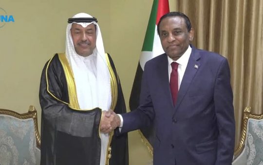 السودان – “الفضاء نيوز”:  *كامل إدريس يؤكد عمق ومتانة العلاقات الثنائية بين السودان والكويت*