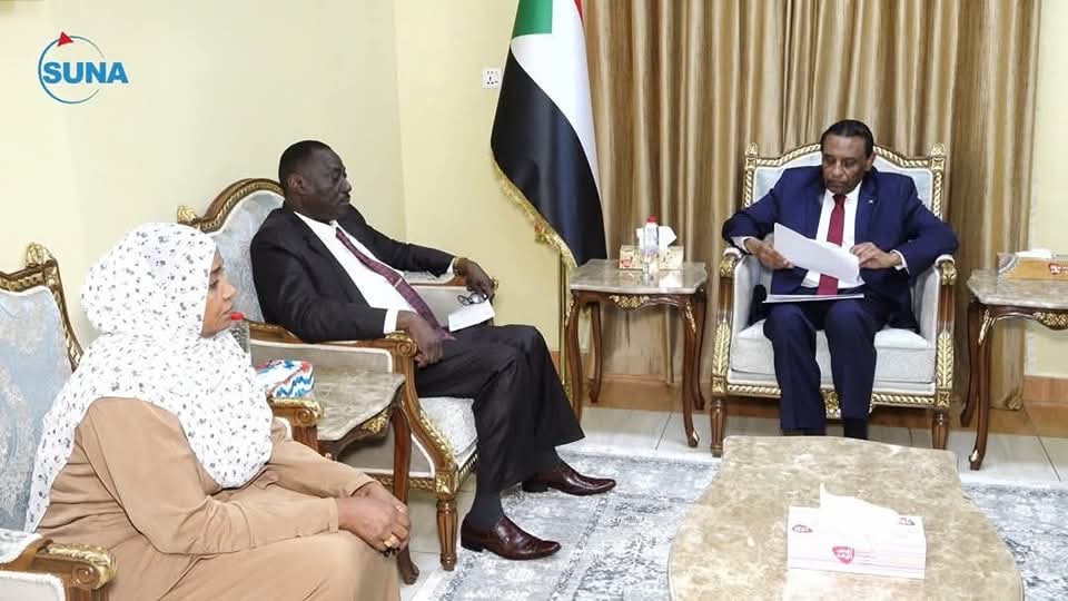 السودان – “الفضاء نيوز”: *رئيس الوزراء يؤمن على رؤية وزارة المالية الخاصة بالتنمية المستدامه*