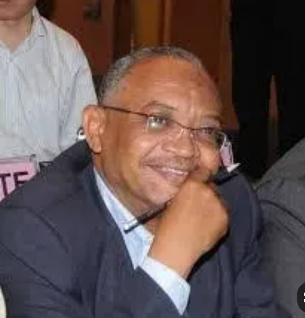 الفضاء نيوز : مقالات الرأى : *بُعْدٌ .. و .. مسافة*           *مصطفى أبو العزائم*  *مبادرات أمنية والنهج المفضل …*