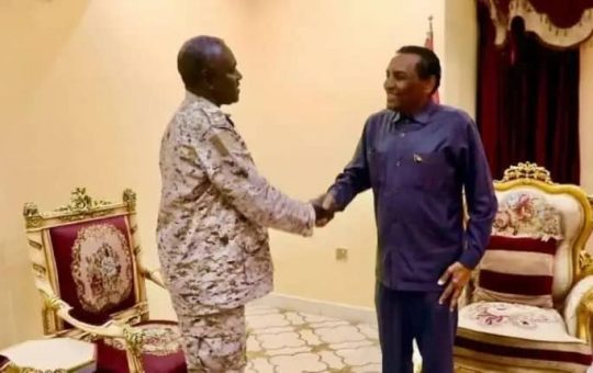 السودان – “الفضاء نيوز”: *”رئيس الوزراء” يتسلم خطة ولاية الخرطوم للتعافي والإعمار* 