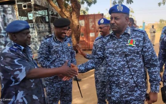 السودان – “الفضاء نيوز”: *المدير العام لقوات الشرطة يتفقد إيواءات قوات العمليات بشرطة ولاية الخرطوم*