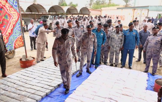 السودان – “الفضاء نيوز”: *مكافحة التهريب بالبحر الأحمر تضبط 493 كيلو جراماً من “الآيس كريستال” و100 كيلو جرام من الهيروين*   