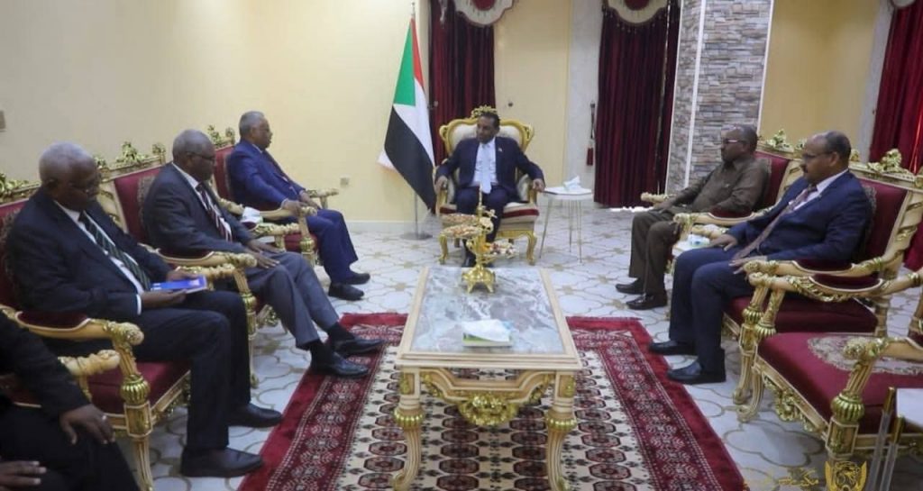 دالسودان – “الفضاء نيوز”: *”رئيس الوزراء” يوجه البنك الزراعي بإعادة تأهيل صومعة بورتسودان لتخزين المحاصيل الزراعية*   