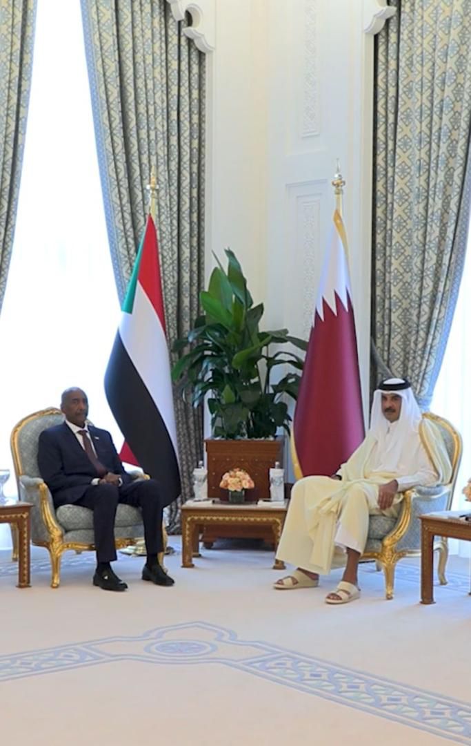 السودان – “الفضاء نيوز” : *رئيس مجلس السيادة وأمير دولة قطر يعقدان جلسة مباحثات ثنائية بشأن تقوية وتعزيز آليات التعاون المشترك*