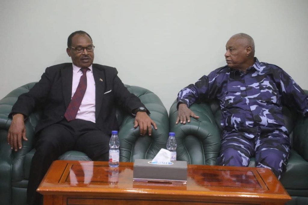 السودان – “الفضاء نيوز”: *وزارة الداخلية تؤكد دعمها لمجهودات تأهيل الملاعب*