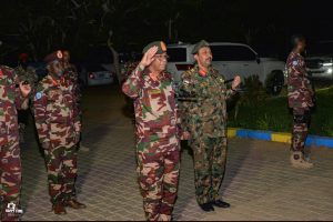 السودان – “الفضاء نيوز”: *نائب مدير جهاز الأمن والمخابرات العامة يزور الفرقة 19 مشاة بمروي ويطمئن على الموقف الأمني*   