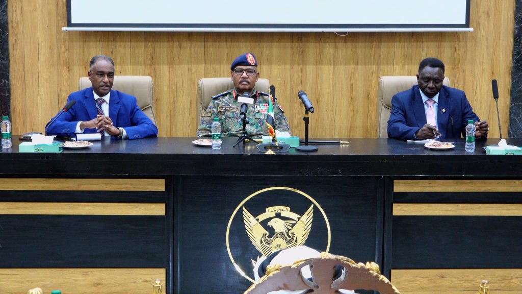 السودان – “الفضاء نيوز”: *عضو السيادي الفريق مهندس إبراهيم جابر يشيد بمواقف الدول الشقيقة والصديقة الداعمة للشعب السوداني* 