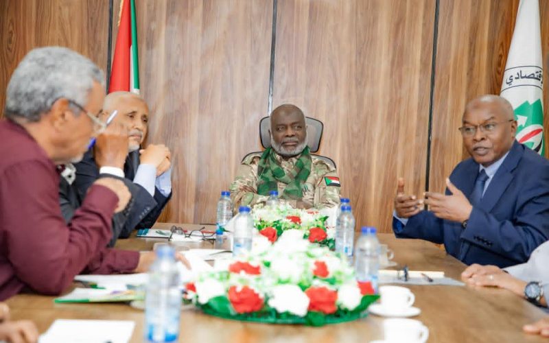 السودان – “الفضاء نيوز”: *”وزير المالية” يجدد إهتمام الحكومة بصادرات الماشية* 