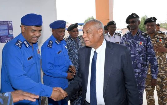 “وزير الداخلية” يفتتح قسم جراحة العيون والبصريات وغرفة عمليات العيون بمستشفى الشرطة المركزى ببورتسودان*