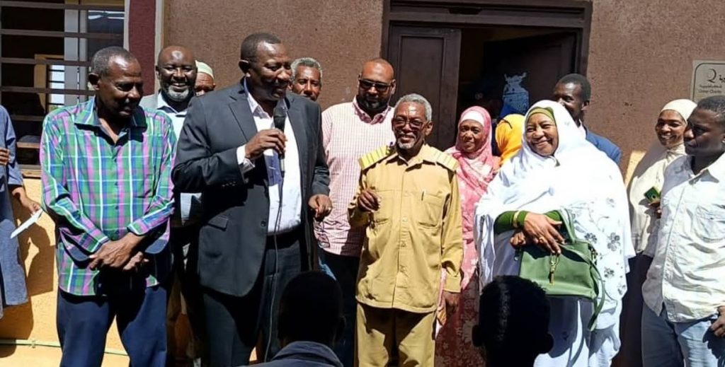 السودان – الفضاء نيوز”: *”فريني” يتفقد مخيم العيون بمحلية شرق النيل*