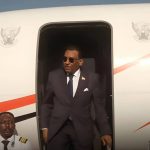 السودان – “الفضاء نيوز”:  عقب زيارته لجنيف – “رئيس الوزراء” يعود إلى البلاد