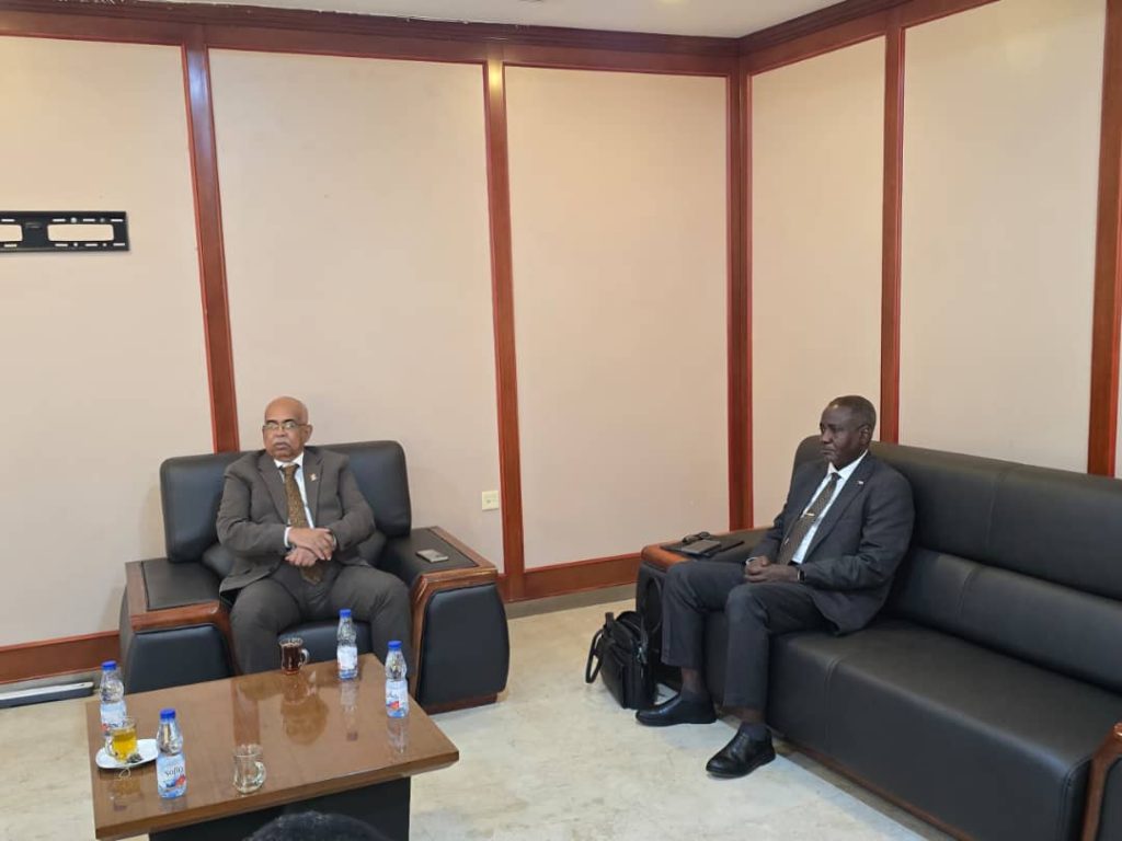 السودان – “الفضاء نيوز”: *”وزير الطاقة” يلتقي محافظ البنك المركزي السوداني*