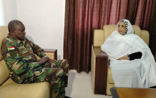 وزيرة مجلس الوزراء تبحث مع والي الخرطوم توفير احتياجات الولاية من السلع الاستهلاكية   