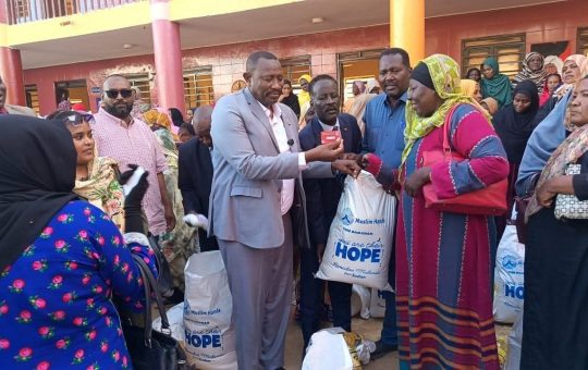 “فريني” منظمة ايادي المسلمين اياد للخير والعطاء ممتدة لكل الايتام والأرامل* 