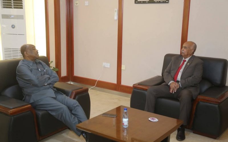 السودان – “الفضاء نيوز”: وزيرا الطاقة والخارجية يناقشان تطوير التعاون الإقليمي في قطاع الطاقة 