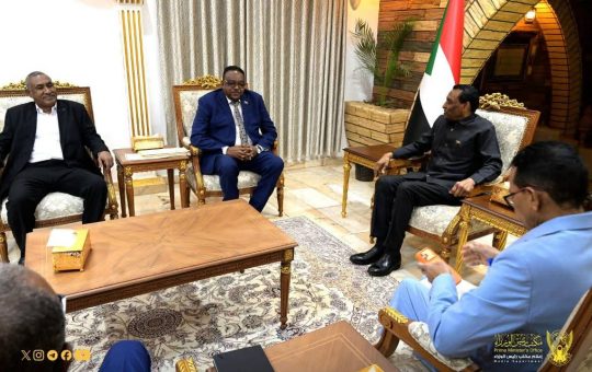 السودان – “الفضاء نيوز”: *رئيس مجلس الوزراء يؤكد دعم حكومة الأمل لمشروع الجزيرة*