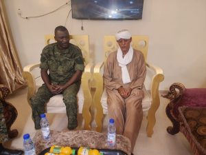 السودان – “الفضاء نيوز”: *القائد مصطفي تمبور والي وسط دارفور يزور الشيخ موسي هلال عبدالله ويؤكدان دعم القوات المسلحة وتطهير مناطق مليشيا الدعم السريع*