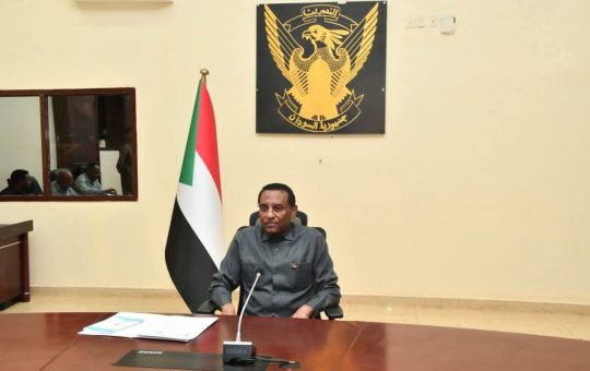 السودان – “الفضاء نيوز”: اللجنة الاقتصادية العليا تناقش سياسات الصادرات والواردات