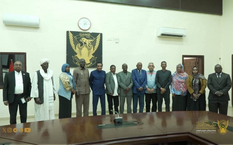 السودان – “الفضاء نيوز”: *”رئيس الوزراء” يؤكد التزام الدولة بدعم الإعلاميين لدورهم المتعاظم في حرب الكرامة*