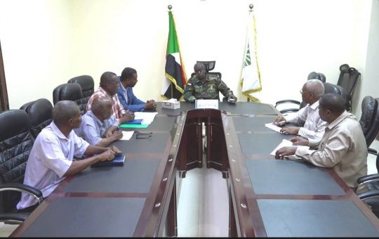 السودان – “الفضاء نيوز”: *والي الخرطوم يبحث مع الأجهزة الفنية عمليات تأهيل المدارس المتأثرة بالحرب*