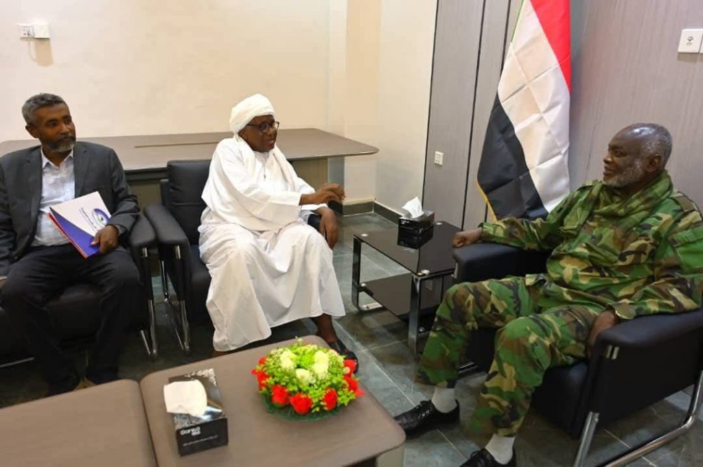 وزير المالية يؤكد أهمية جامعة أفريقيا العالمية كمشروع علمي إقليمي واعد   