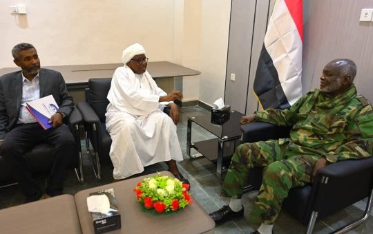 وزير المالية يؤكد أهمية جامعة أفريقيا العالمية كمشروع علمي إقليمي واعد   