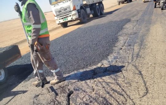 جهود مشتركة لصيانة الطرق القومية التي تربط ولاية نهر النيل بالولايات الاخرى