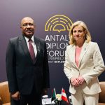 السودان – “الفضاء نيوز”: *وزير الخارجية يلتقي وزيرة خارجية جمهورية النمسا على هامش منتدى انطاليا الدبلوماسي*