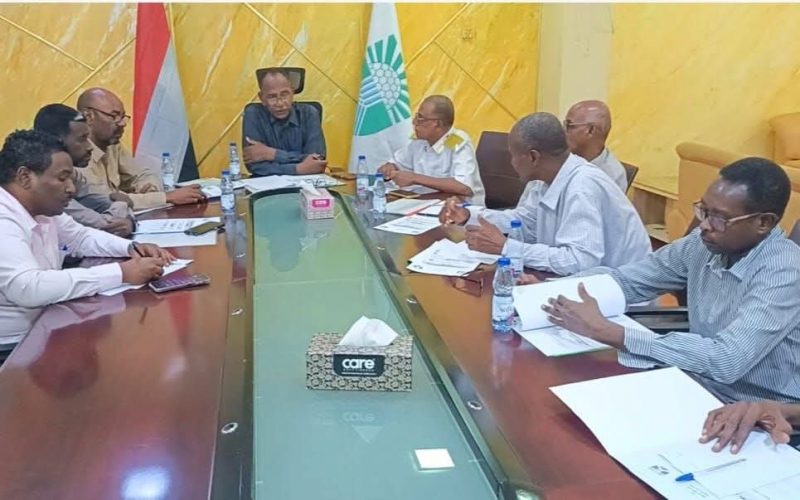 توجيهات بتطوير وتجميل شارع النيل بالخرطوم وتفعيل مخالفات النظافة بالشوارع الرئيسة