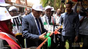 السودان – “الفضاء نيوز”: *رئيس الوزراء يدشن اليوم الوطني للصحة تحت شعار “نحو سودان خالٍ من الملاريا”*