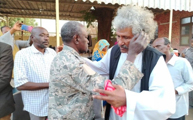 والي الخرطوم يشارك الدراميين في عزاء الفقيد الدعيتر ويوجه بتكوين لجنة لتخليد ذكراه