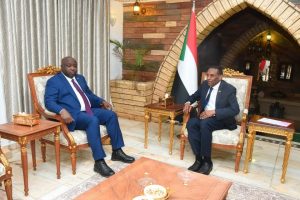 رئيس الوزراء يطلع على خطة وزارة المعادن للحد من تهريب الذهب   