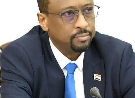 الإعيسر: حكومة الأمل تمضي بثقة وثبات وفق خطة محكمة لخدمة الشعب وتهيئة عودة المواطنين