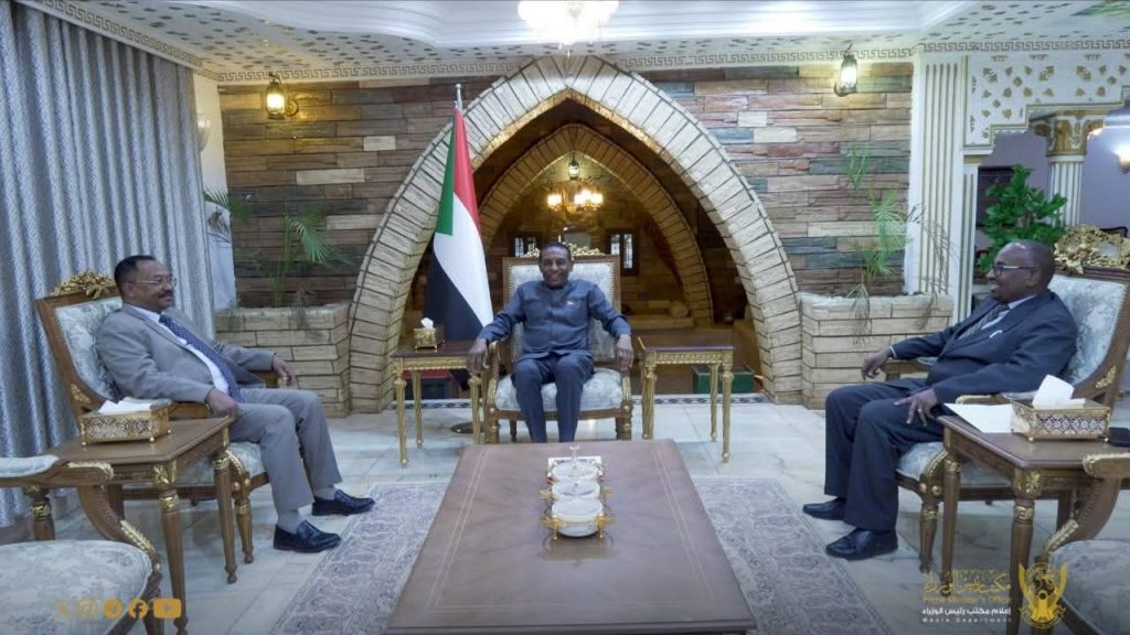 رئيس الوزراء يطلع على سير أداء الشركة السودانية للموارد المعدنية   