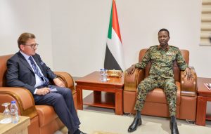 السودان – ” الفضاء نيوز”: *الفريق أول ركن شمس الدين كباشي يلتقي الوفد السويسري* 