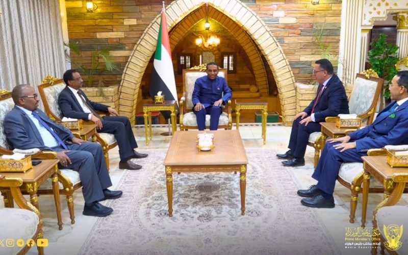 السودان – “الفضاء نيوز”: *”رئيس الوزراء” يلتقي الأمين العام لإتحاد مجالس البحث العلمي العريية*