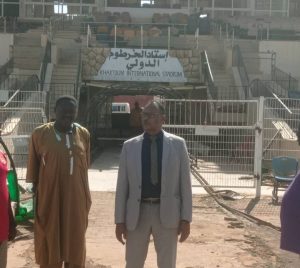 وزير الشباب والرياضة يتفقد صيانة استاد الخرطوم استعداداً لدوري النخبة