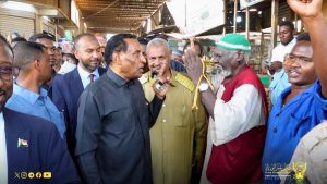 السودان – “الفضاء نيوز”: *رئيس الوزراء يؤكد ضرورة توحيد الجبهة الداخلية والوقوف صفاً واحداً مع القوات المسلحة في معركة الكرامة*   