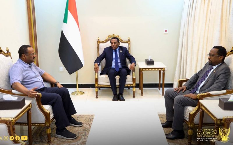 السودان – “الفضاء نيوز”: *د. كامل إدريس: حكومة الأمل تمضي بخطى ثابتة في إنفاذ المشروعات الخدمية والاستراتيجية*