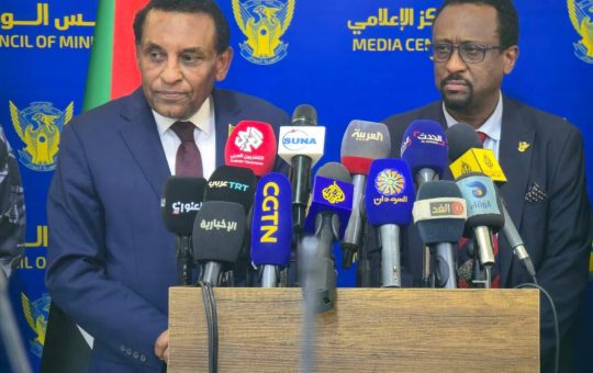 السودان – “الفضاء نيوز”: خالد الإعيسر: جولة الفاتيكان وبريطانيا وتركيا رحلة عمل ناجحة لعرض مبادرة سلام السودان