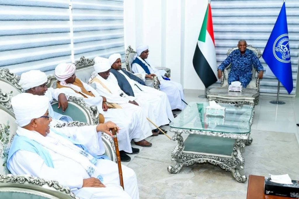 السودان – “الفضاء نيوز”: *وزير الداخلية: الإدارات الأهلية ركيزة لتعزيز الأمن ورتق النسيج الاجتماعي*