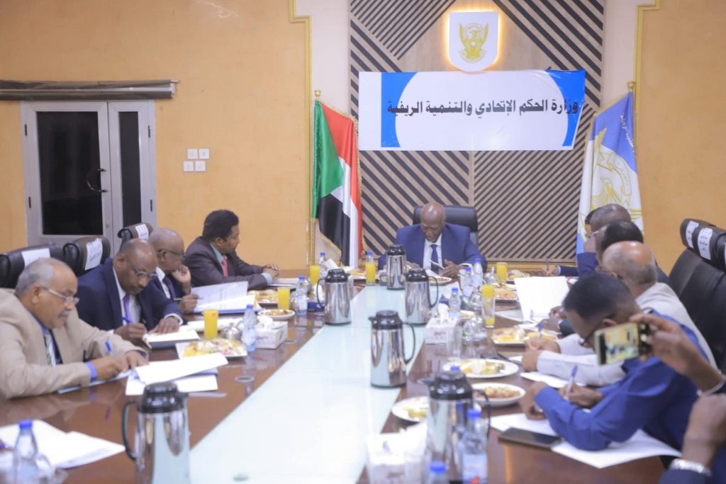 السودان – “الفضاء نيوز”: *وزير الحكم الاتحادي يترأس الاجتماع الأول للجنة العليا لـ “مشروع مليون وحدة سكنية منتجة”*