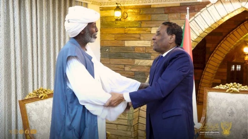 السودان – “الفضاء نيوز”: *رئيس الوزراء يناقش مع الناظر ترك سبل تعزيز السلم المجتمعي ودعم جهود الاستقرار*