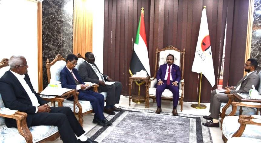 السودان – “الفضاء نيوز”: *وزير العدل يلتقي وفداً من المفوضية القومية لحقوق الإنسان*