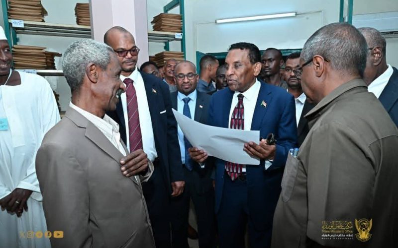 السودان – “الفضاء نيوز”: *رئيس الوزراء يقف على أعمال كنترول الشهادة السودانية لدفعة 2026*